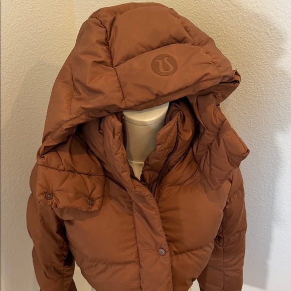 lululemon athletica cropped Brown Puffer Jacket - Picture 2 of 7